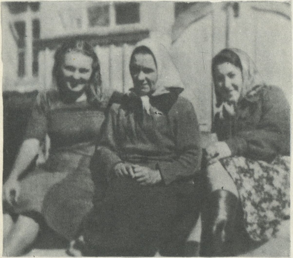 Diana Glemžaitė 1948 m. Laukminiškiuose