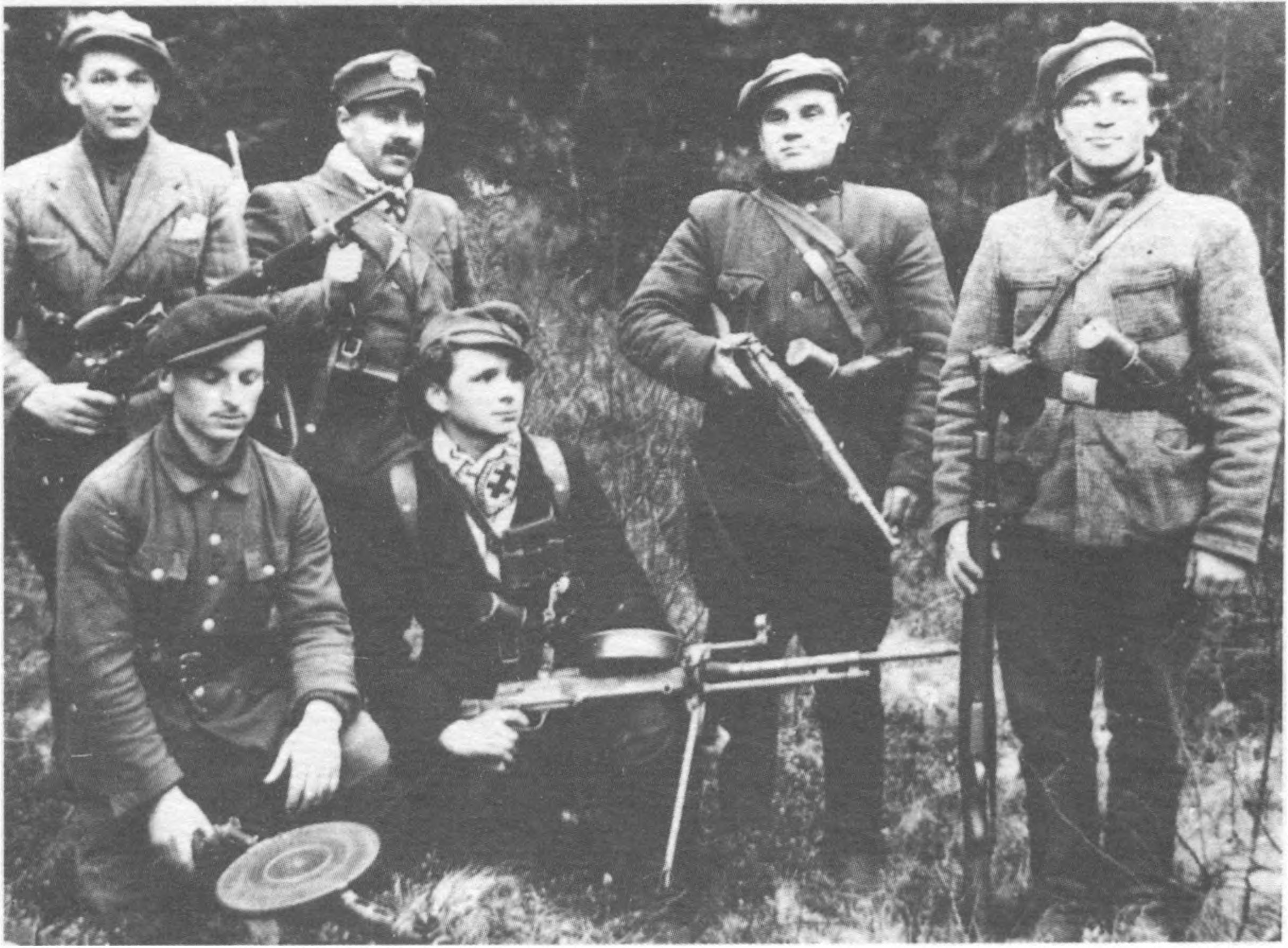 Žaibo būrio partizanai.