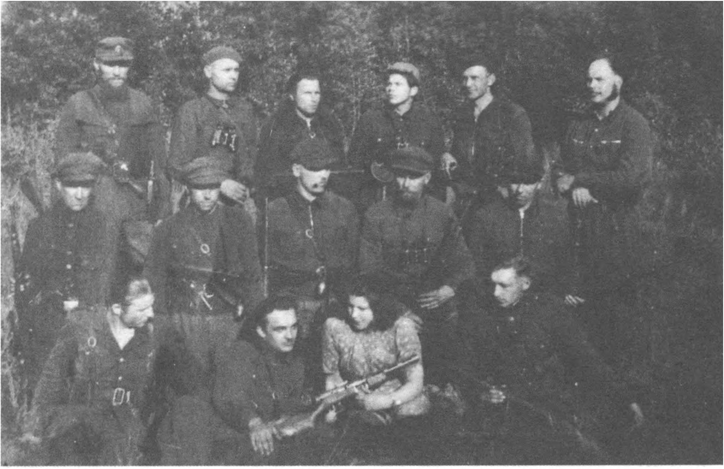 žuolo būrio partizanai. I