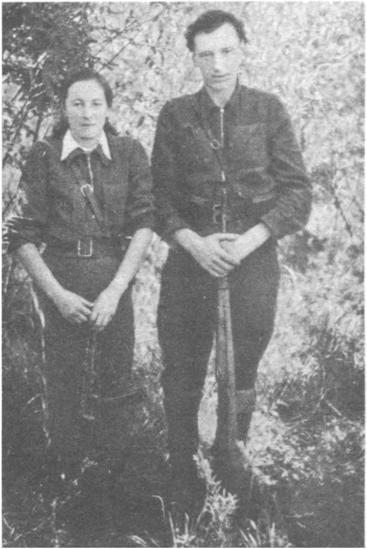 Jadvyga Žardinskaitė-Daktaras Dolitlis ir Amanas Burkauskas-Brakonierius.