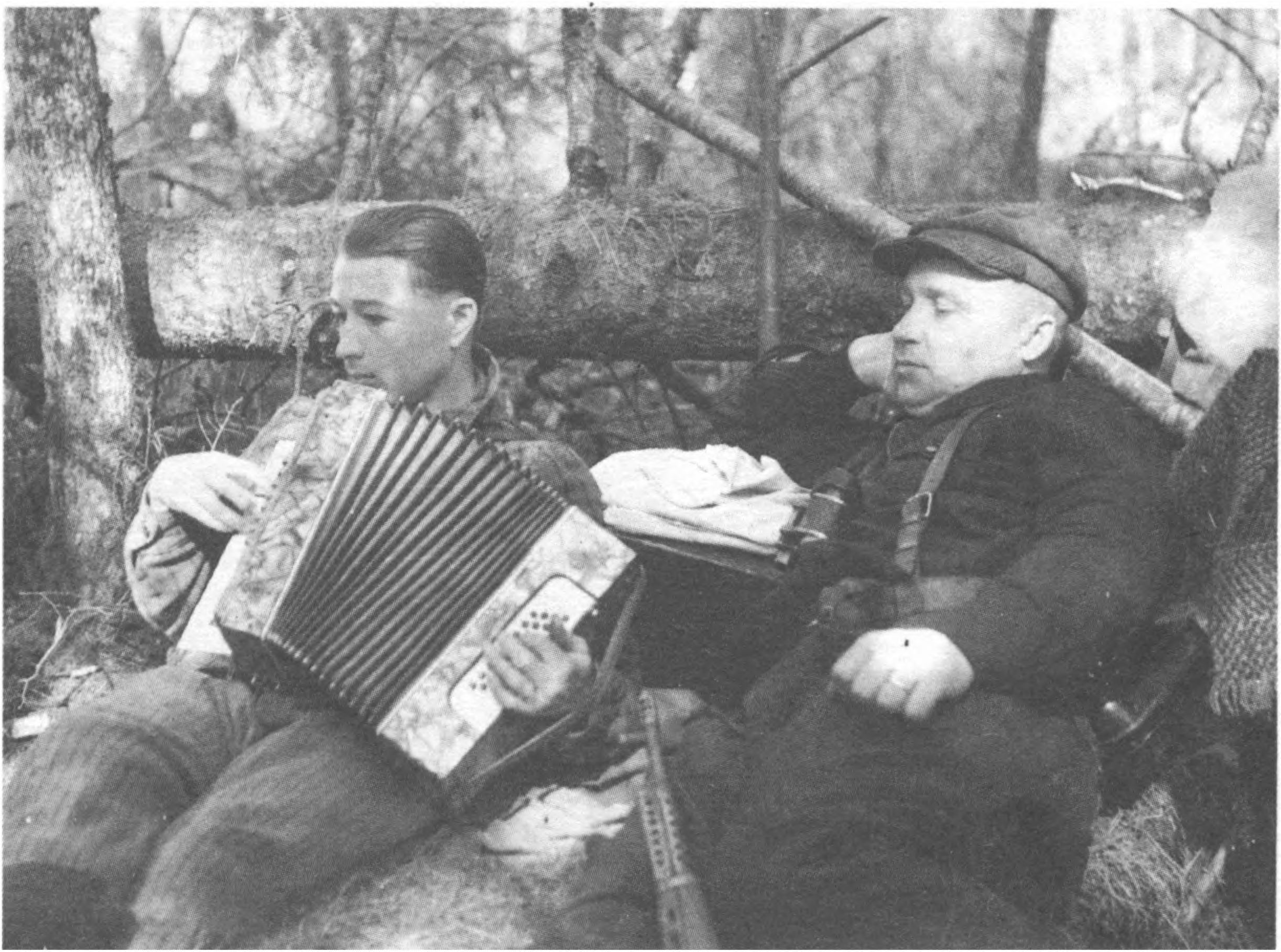 Edvardas Bačelis-Gėbelsas ir Stasys Kulys-Briedis.
