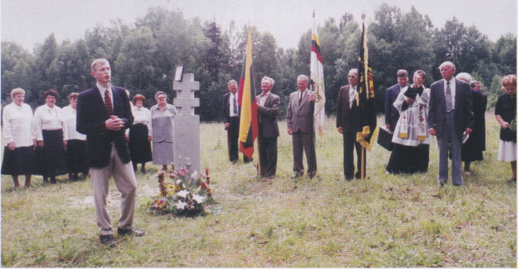 Atminties žymens atidengimas Žaliamiškyje, kur netoliese su bendražygiais žuvo L. Baliukevičius-Dzūkas