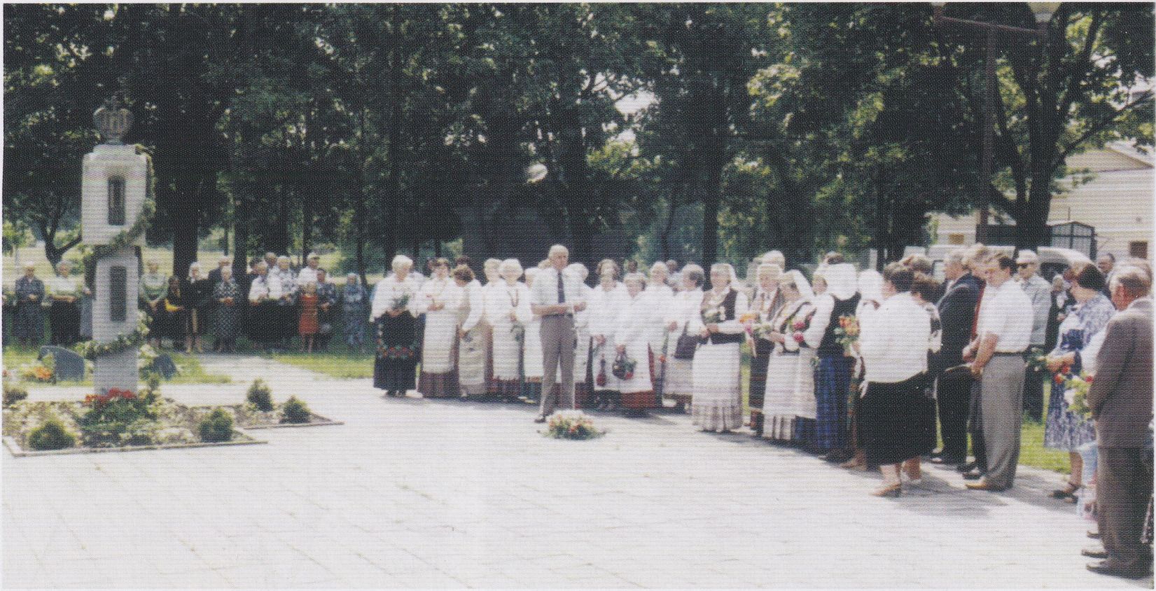 Birželio 15-osios Gedulo ir Vilties dienos minėjimas. 1997 m.