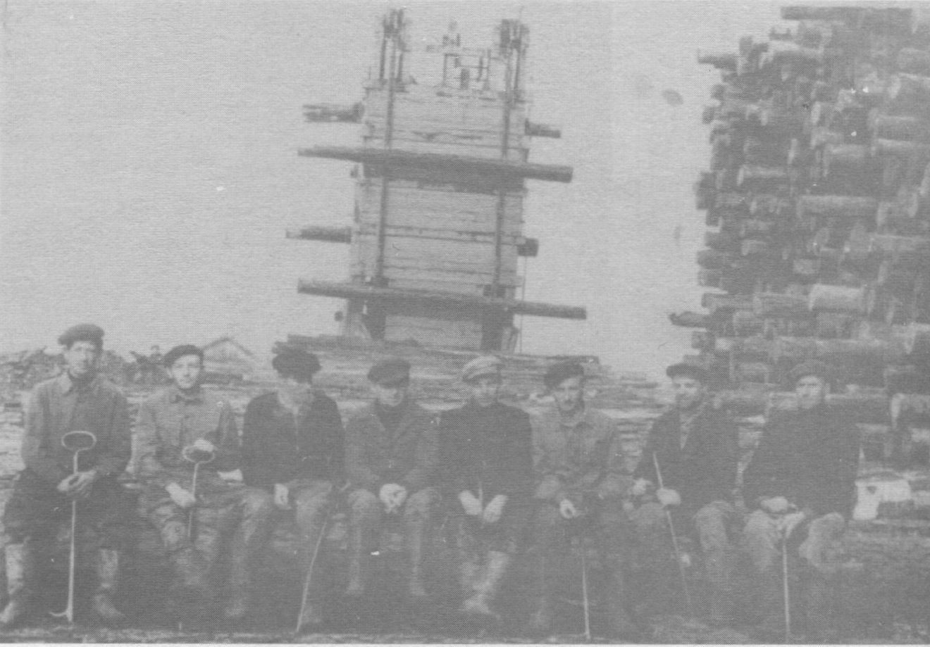 Poilsio valandėlę. 1948 m.