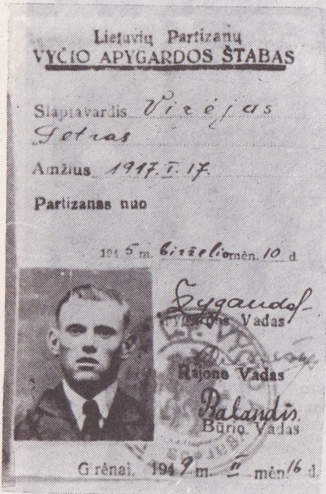 Partizano pažymėjimas.