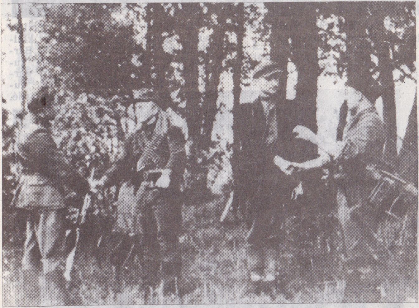 Žygyje. Antras iš kairės — Juozas Grybas. Kiti nežinomi.
