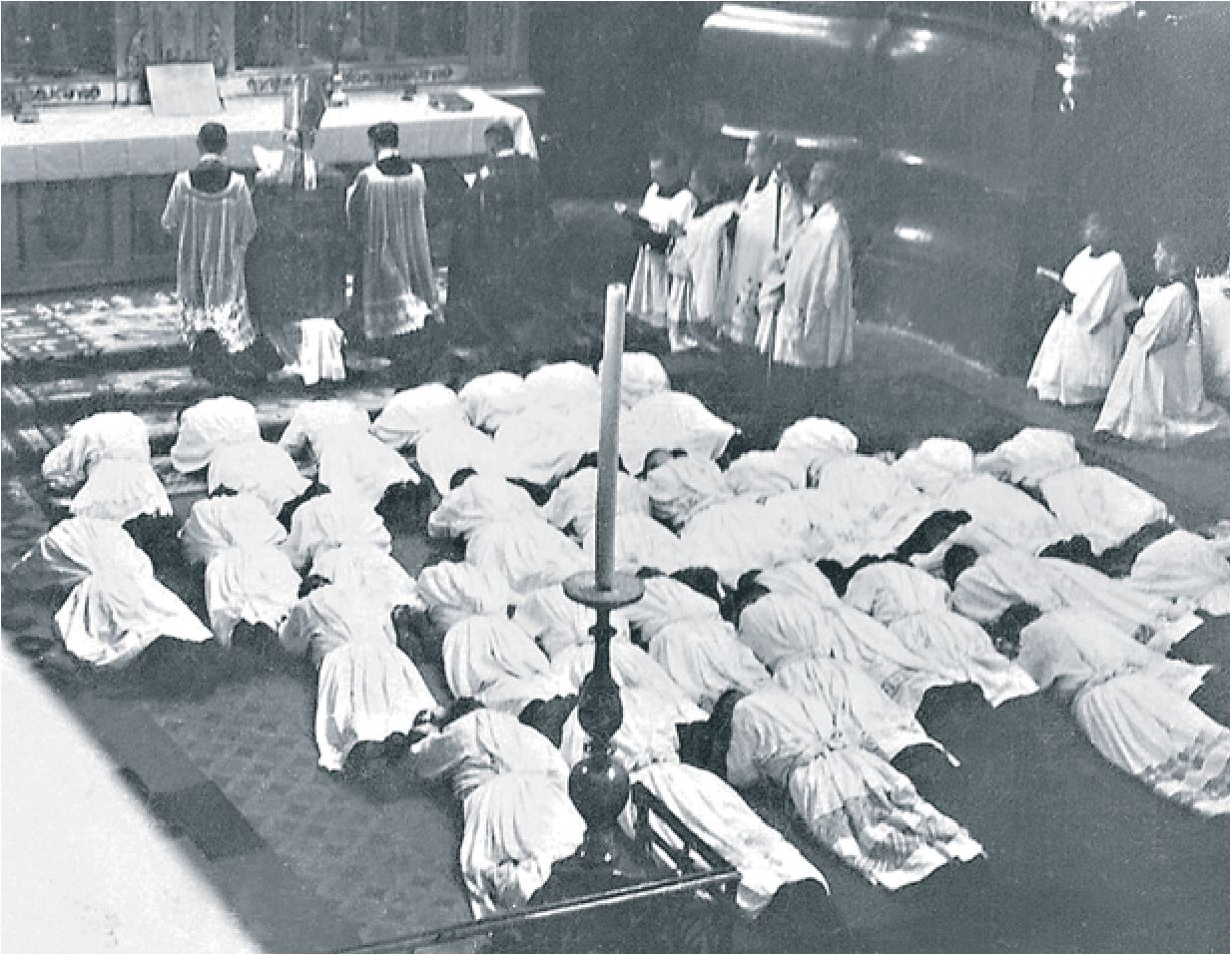 Bronius Antanaitis tarp šventinamųjų